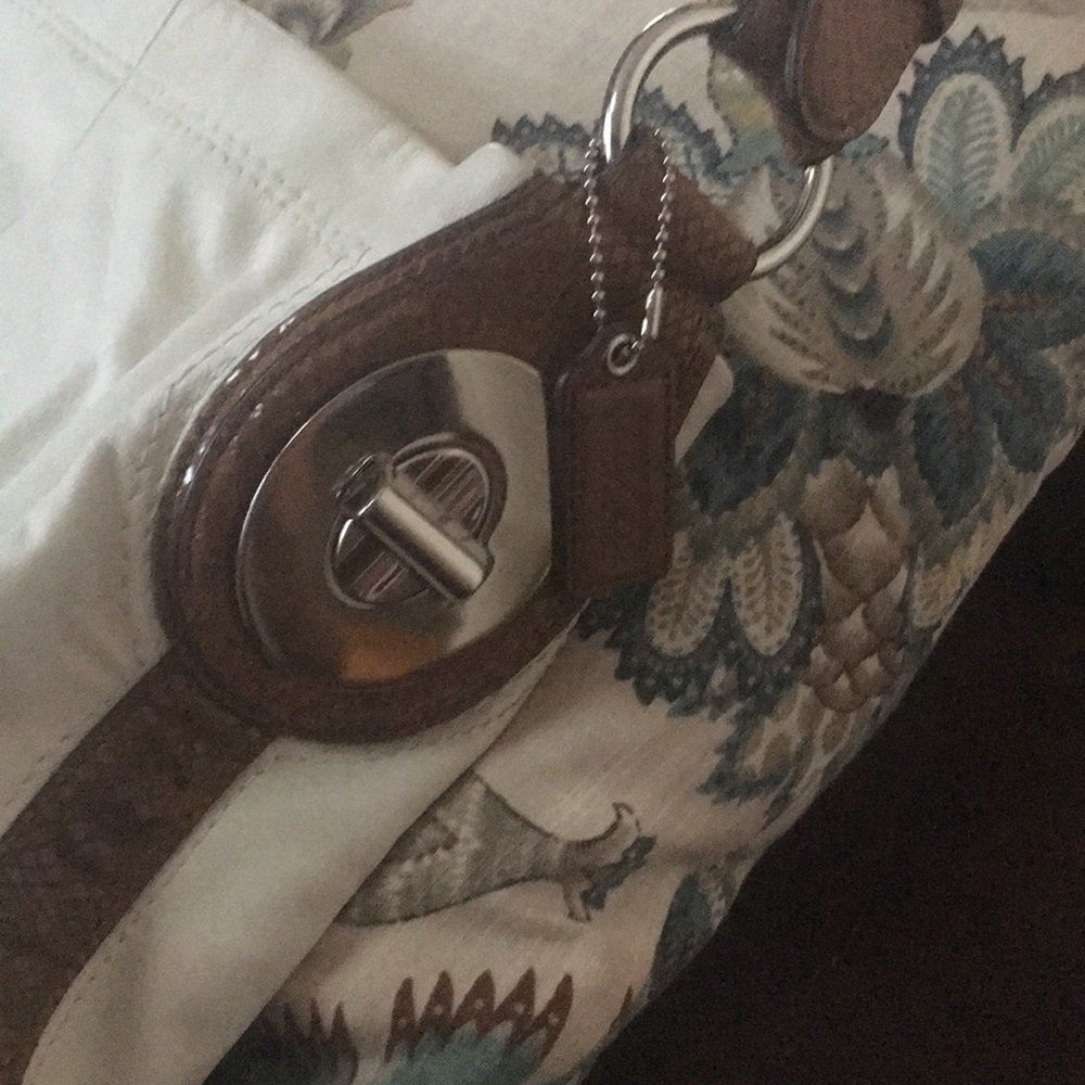 Off white Coach leather bag - Picture 2 of 9